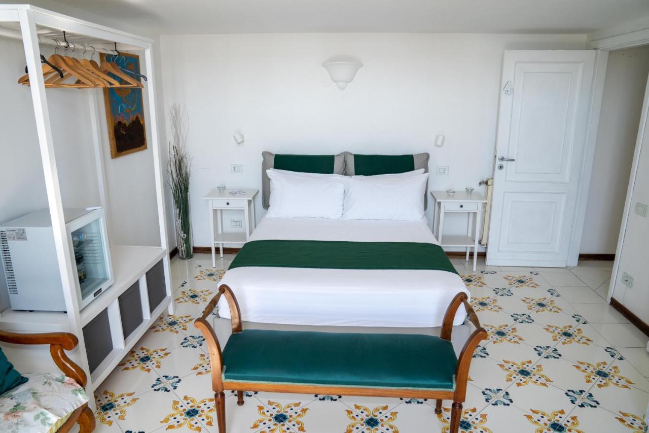Le Stanze Di Sissi - Luxury Suites Napoli Exterior foto