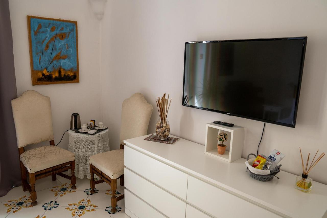 Le Stanze Di Sissi - Luxury Suites Napoli Exterior foto